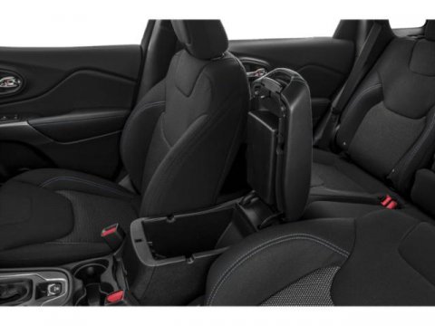 Certified 2019 Jeep Cherokee Latitude Plus image 18