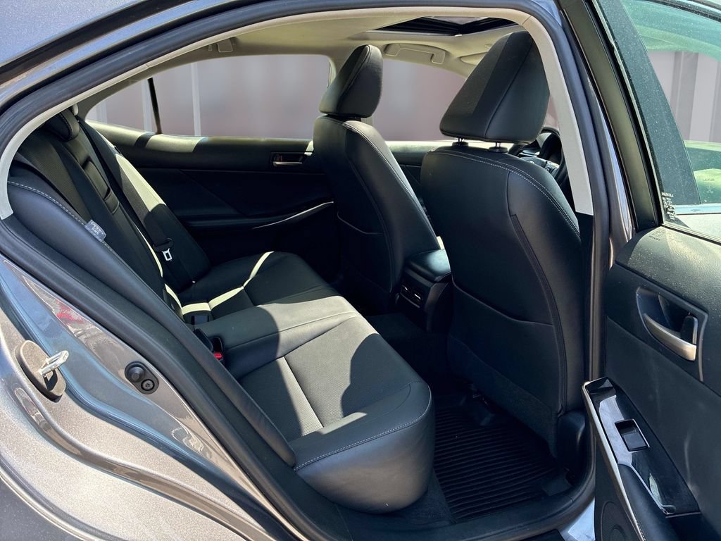 Used 2019 Lexus IS 300 AWD w/ Navigation Package image 13