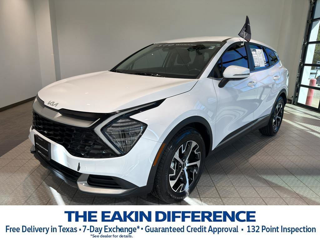 Certified 2024 Kia Sportage EX image 1