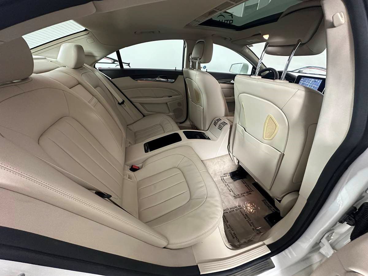 Used 2015 Mercedes-Benz CLS 400 image 24