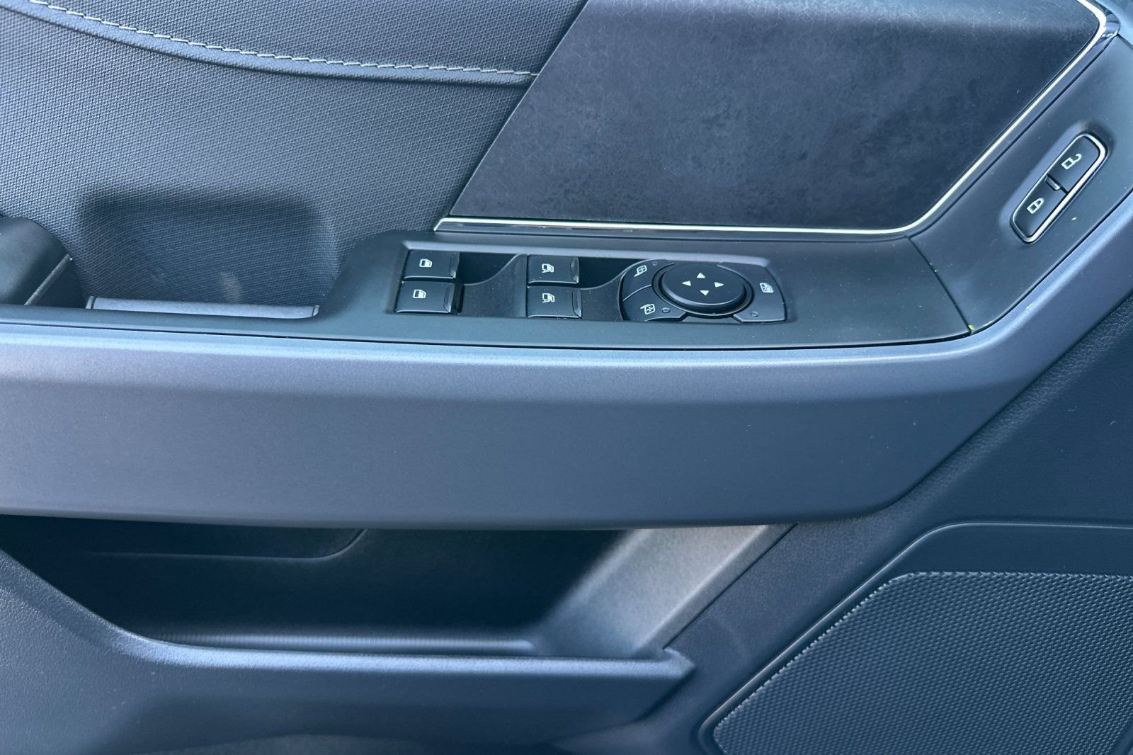 New 2026 Ford F150 XLT w/ Equipment Group 302A MID image 11