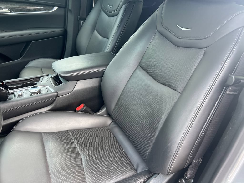 Used 2023 Cadillac XT5 Sportv AWD/4WD image 11
