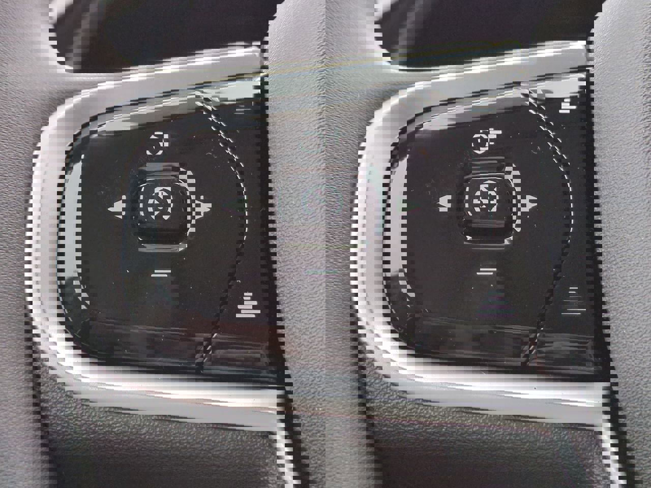 New 2026 Volvo XC90 B5 Plus image 24