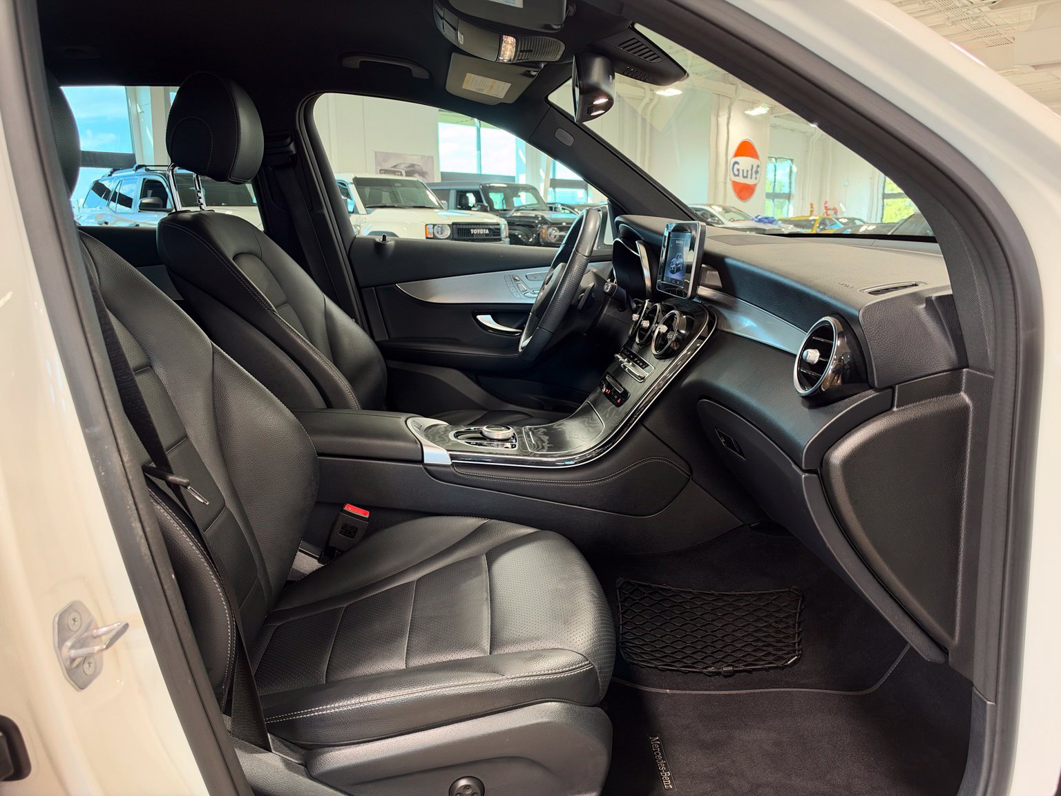 Used 2019 Mercedes-Benz GLC 300 image 38
