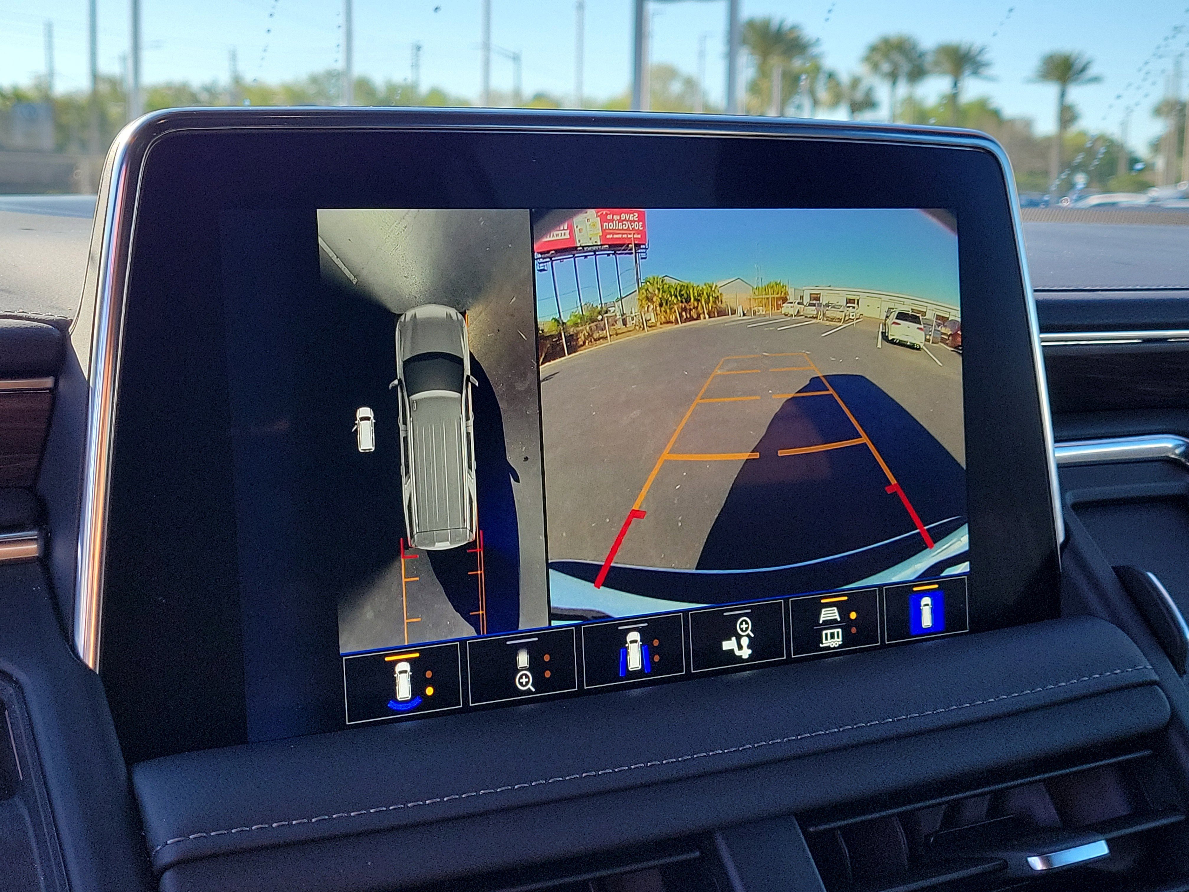 Used 2024 Chevrolet Tahoe Z71 w/ Luxury Package image 26