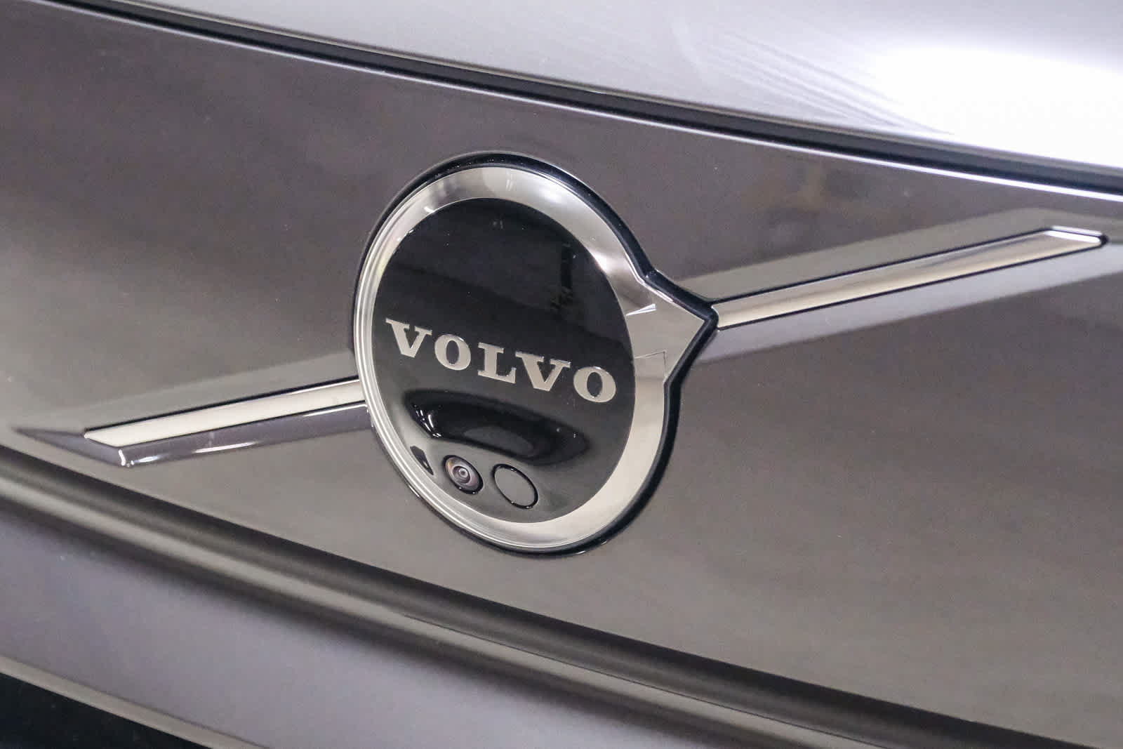Used 2025 Volvo EX90 Ultra w/ Protection Package Premier AWD/4WD image 13