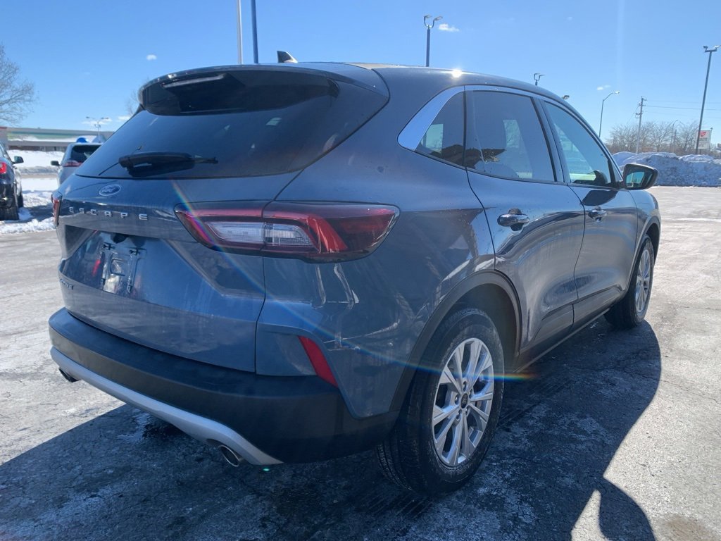 Used 2024 Ford Escape Active w/ Cold Weather Package image 3