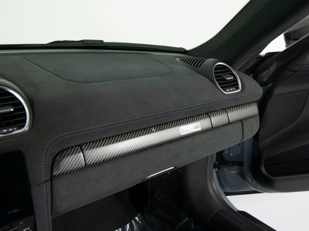 Certified 2024 Porsche 718 Cayman GT4 RS image 32