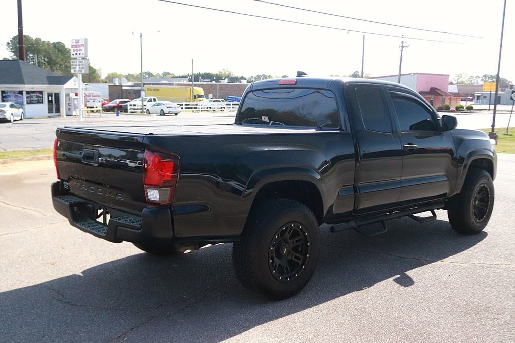 Used 2022 Toyota Tacoma SR image 7