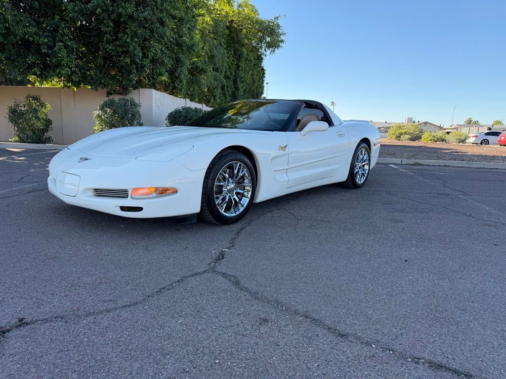 Used 2003 Chevrolet Corvette Coupe w/ Preferred Equipment Group image 4