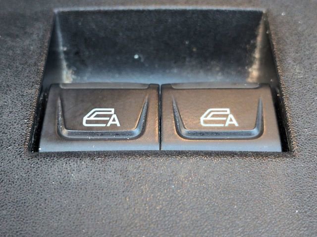Used 2023 Ford Bronco Wildtrak image 24