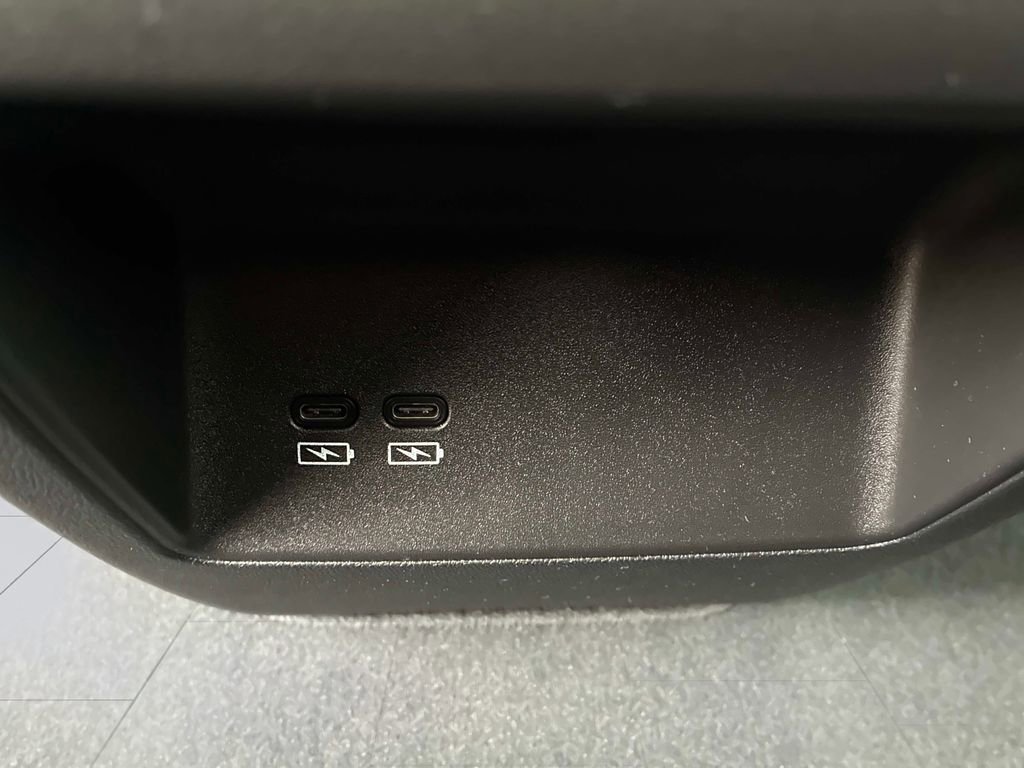 Used 2024 Honda Prologue EX image 17