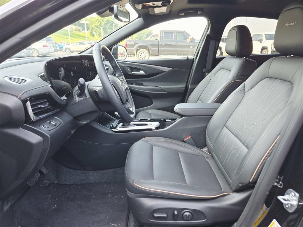 New 2025 Buick Envista Avenir image 12