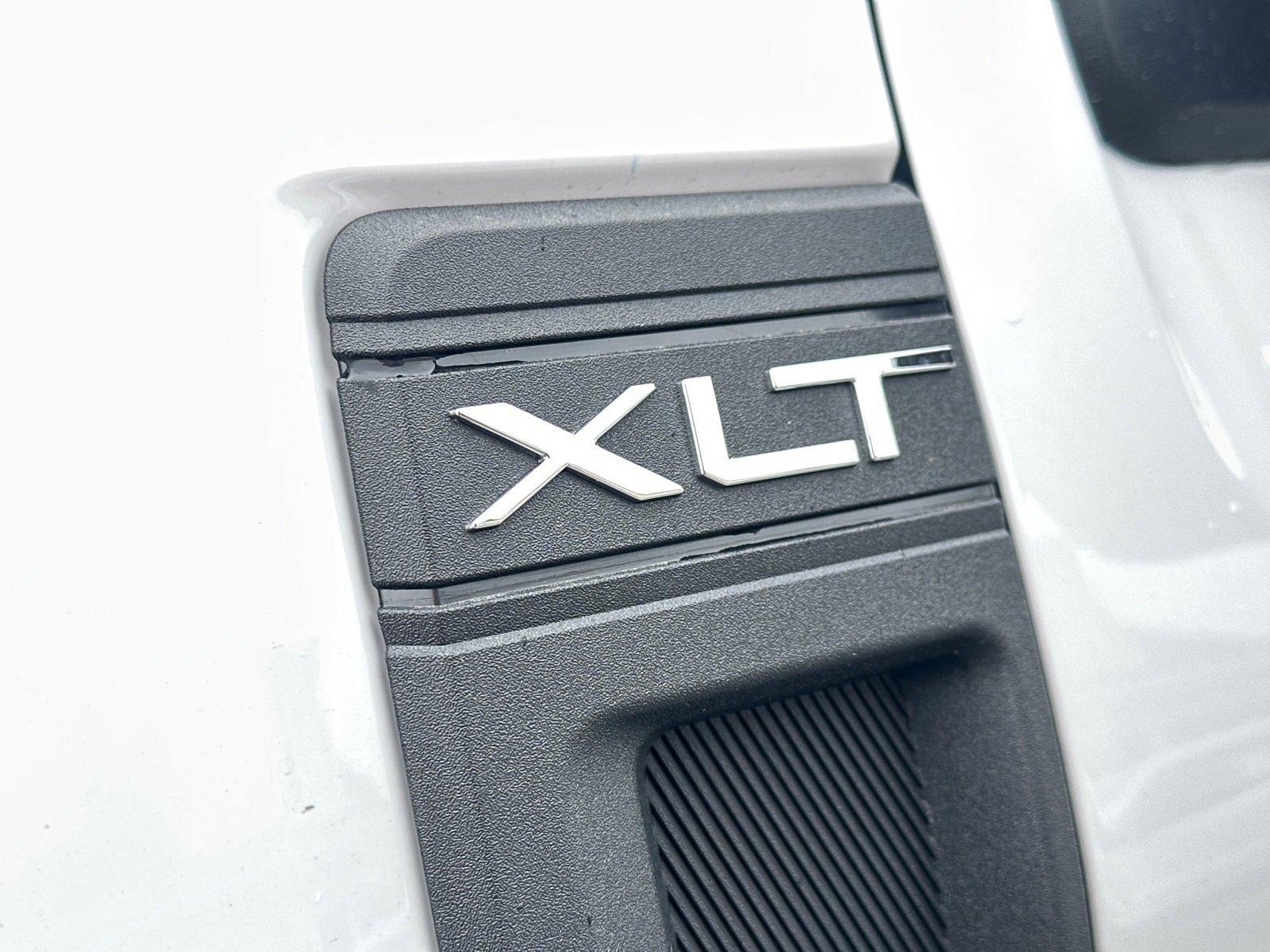 New 2025 Ford Maverick XLT w/ XLT Luxury Package image 14