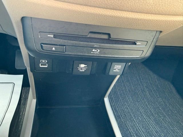 Used 2024 Honda Odyssey Elite image 35