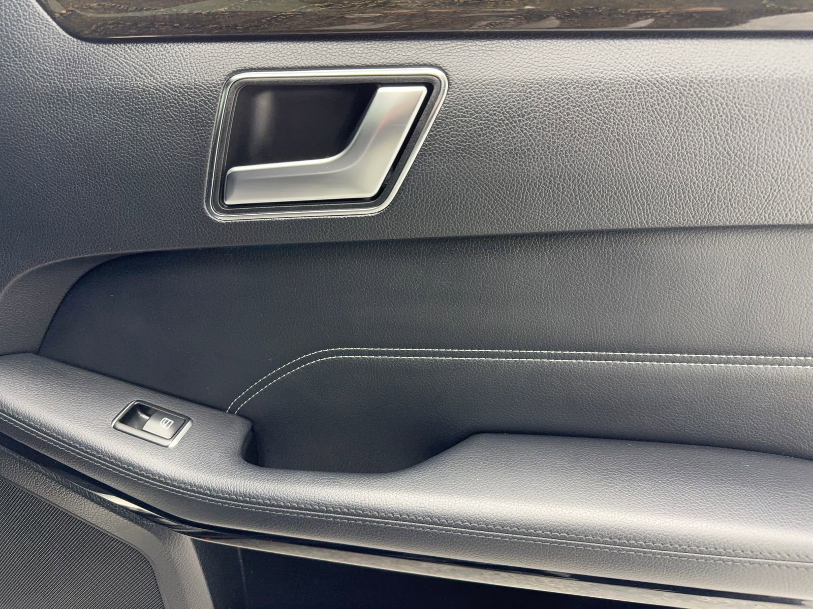 Used 2014 Mercedes-Benz E 350 Sedan image 42