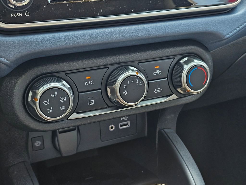 New 2025 Nissan Versa SV w/ Trunk Package image 10