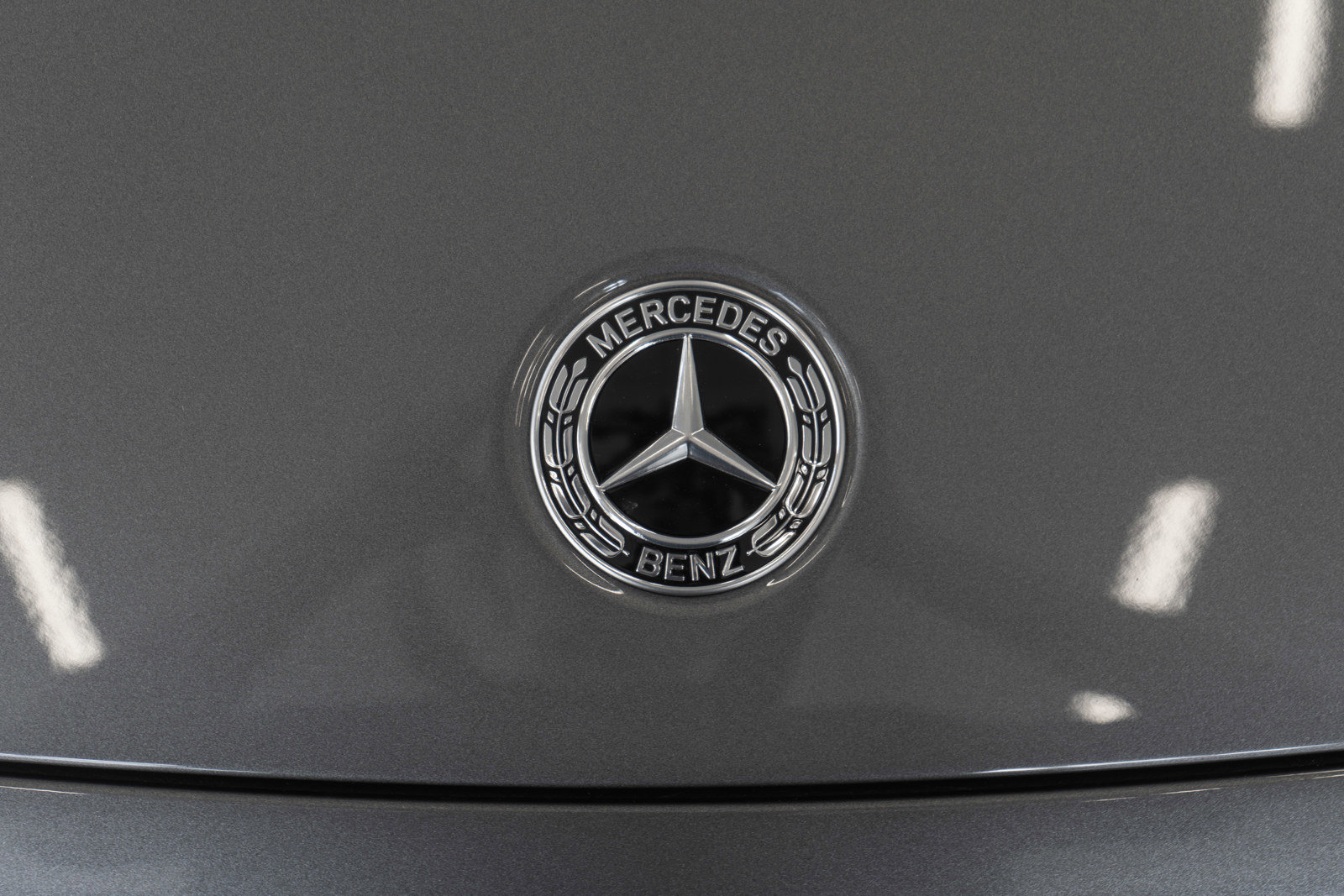 Used 2025 Mercedes-Benz GLB 250 4MATIC image 5