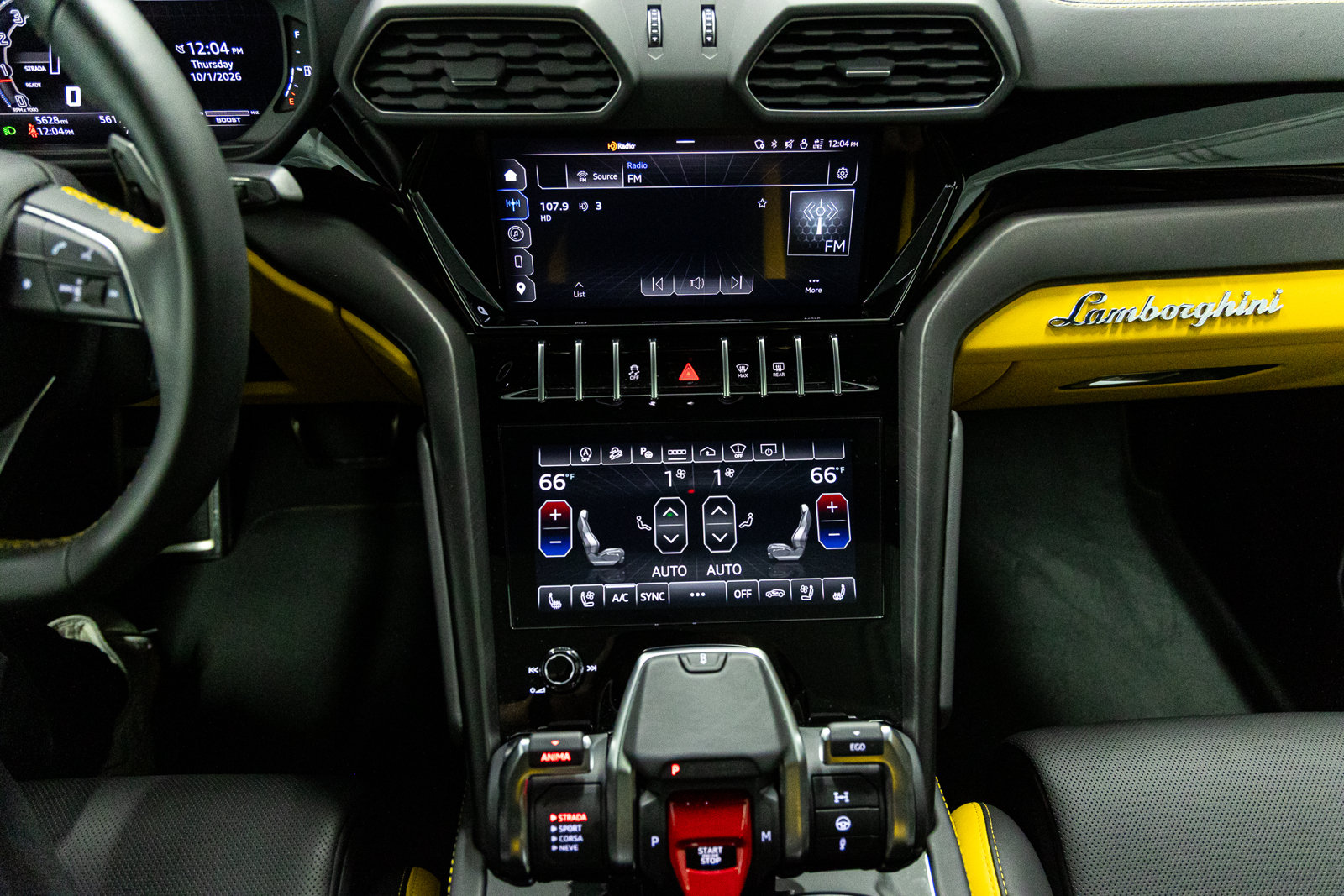 Used 2024 Lamborghini Urus S AWD/4WD image 33