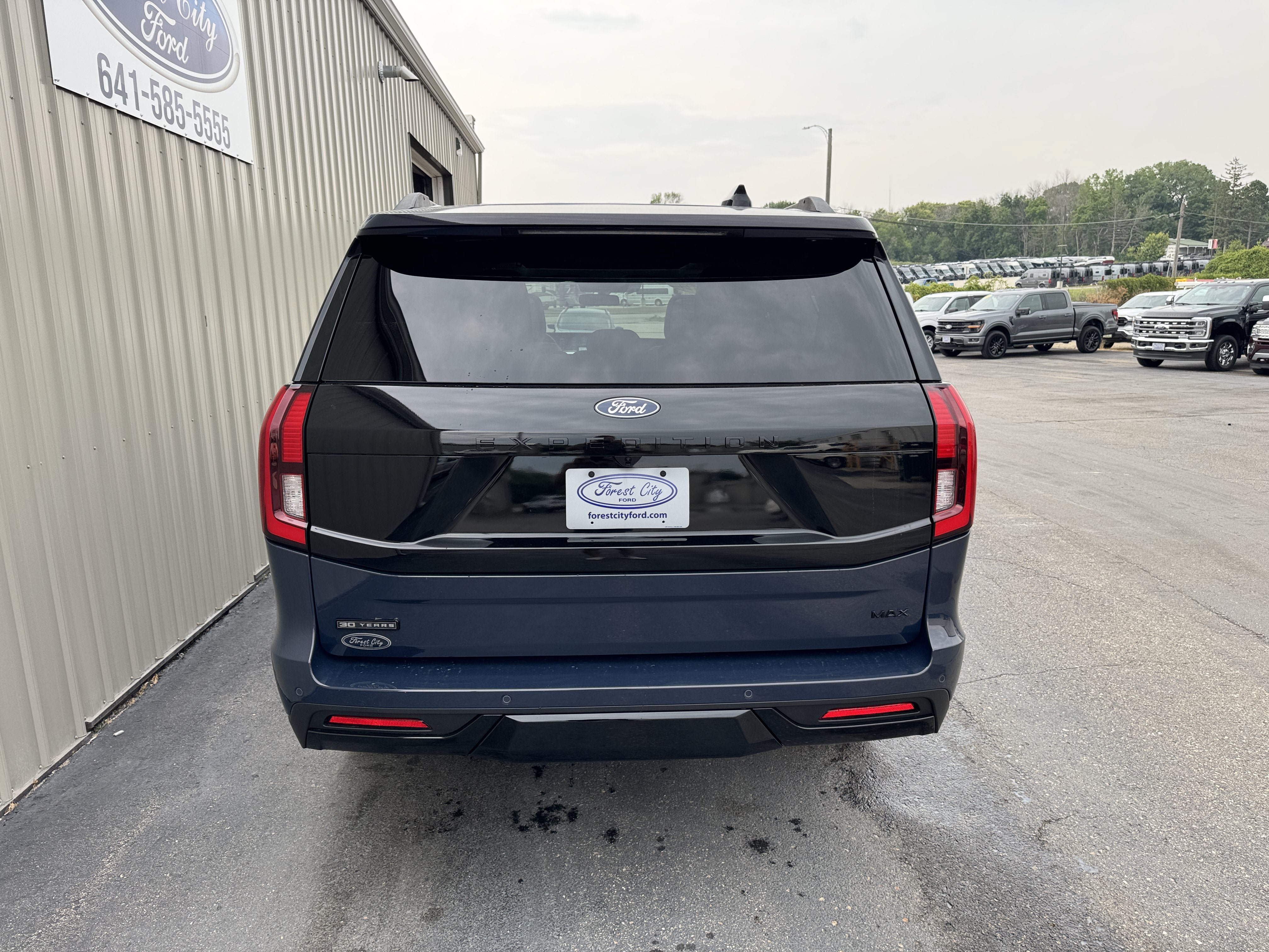 New 2027 Ford Expedition Max Platinum AWD/4WD image 4
