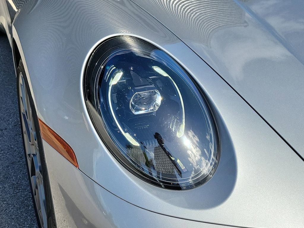 Certified 2025 Porsche 911 Carrera RWD image 15