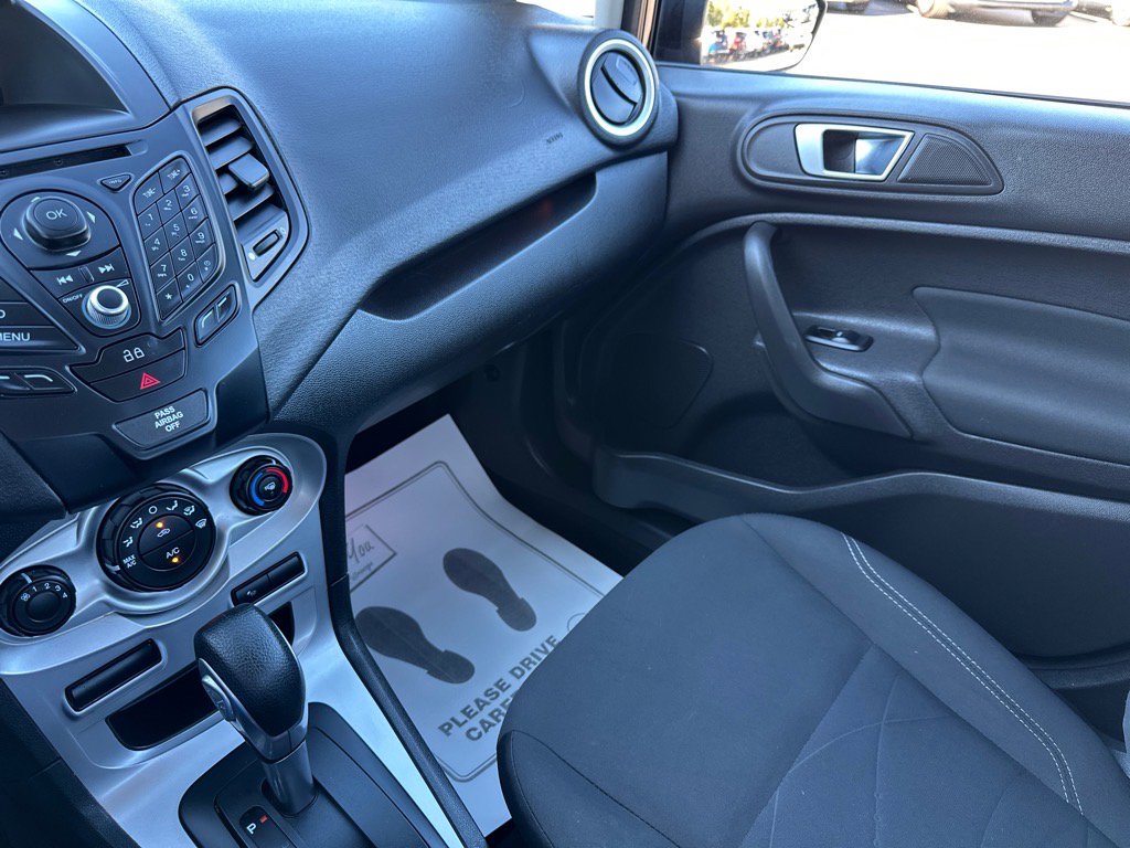 Used 2014 Ford Fiesta SE image 27