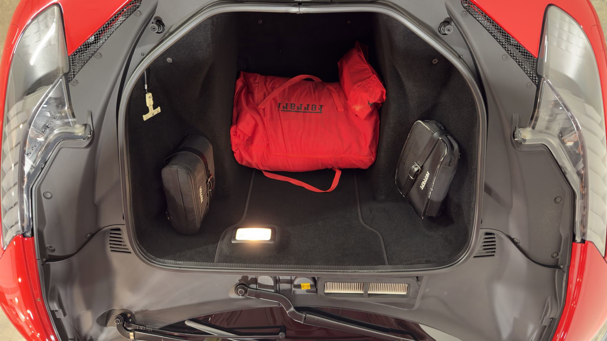 Used 2011 Ferrari 458 Italia Coupe image 63