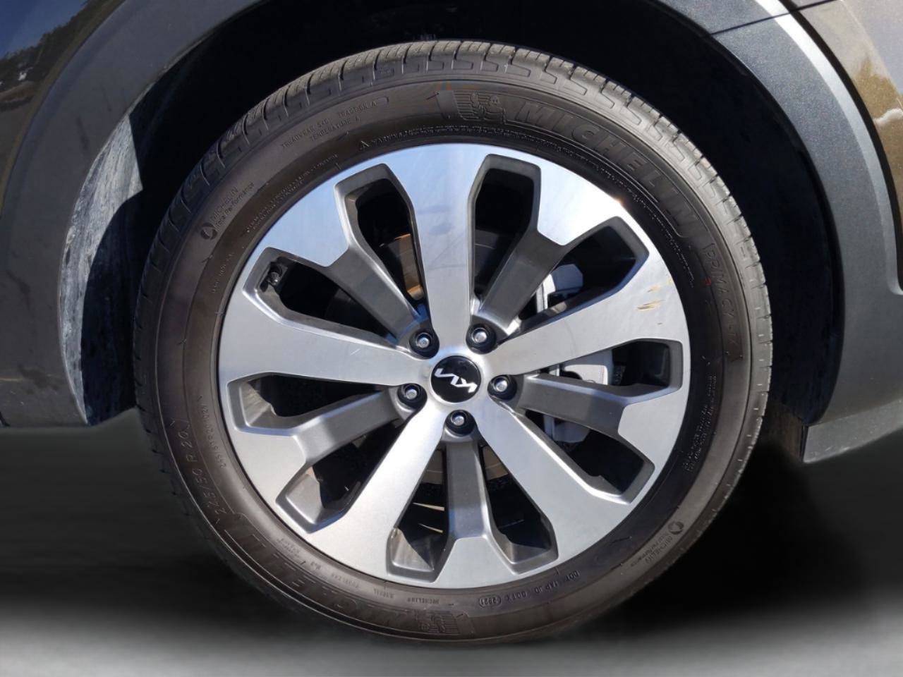 Certified 2022 Kia Telluride EX w/ EX Premium Package image 8