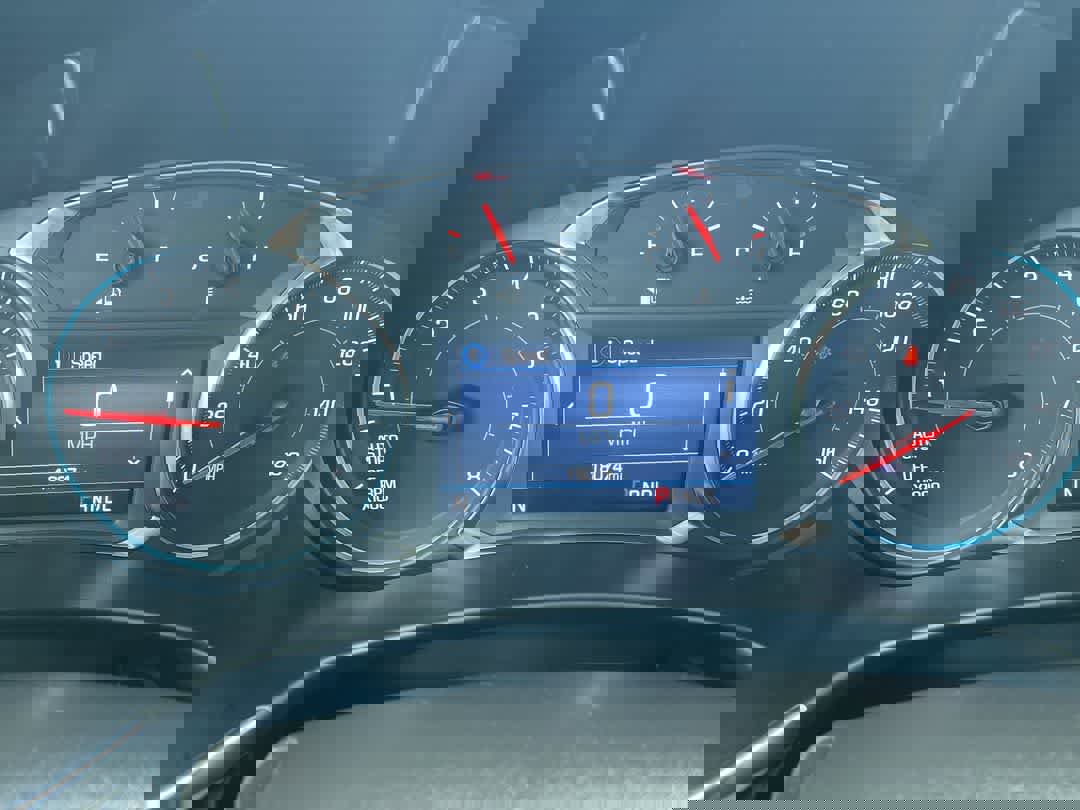 Used 2024 Chevrolet Equinox LT w/ LPO, Floor Liner Package image 15