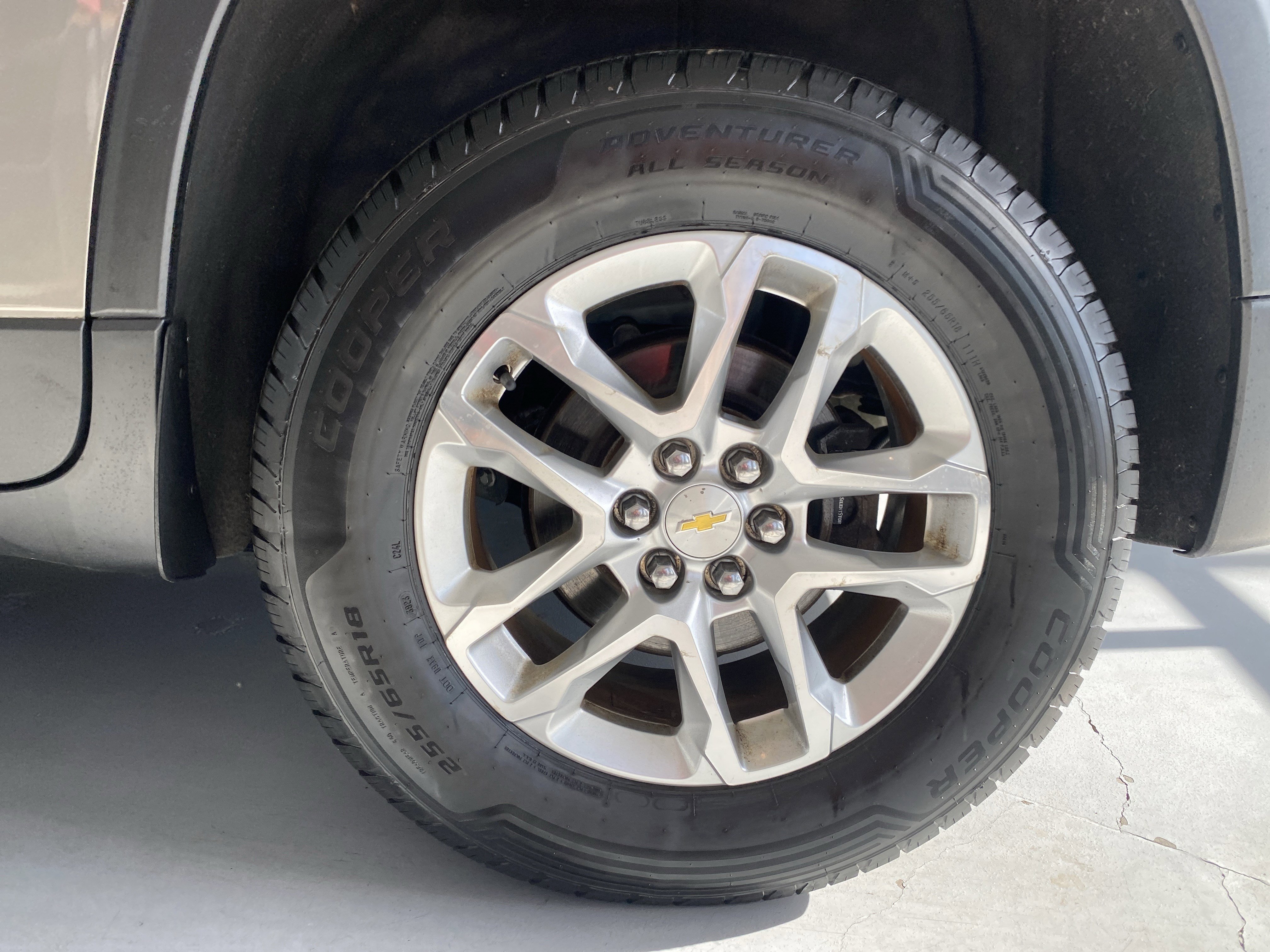 Used 2018 Chevrolet Traverse LT image 32