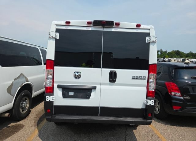 Used 2025 RAM ProMaster 2500 w/ U-Haul Equipment Group FWD image 3