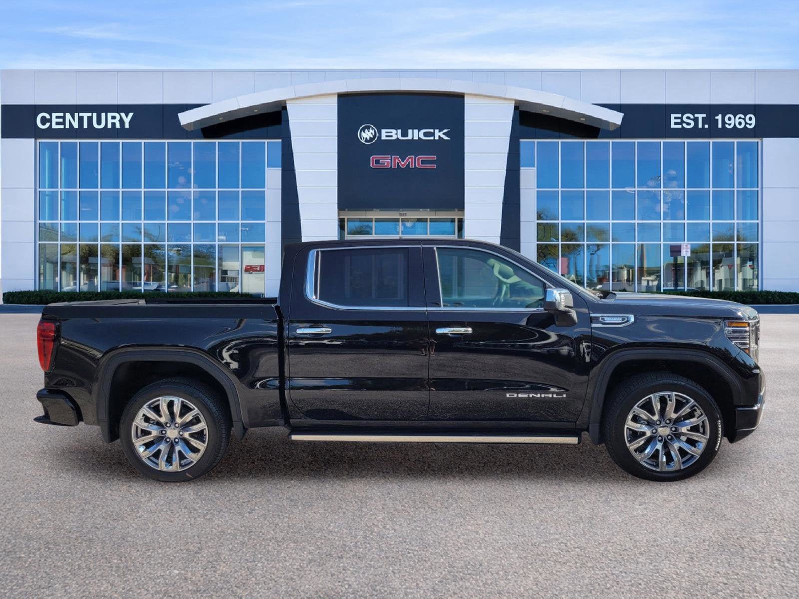 New 2026 GMC Sierra 1500 Denali AWD/4WD image 8