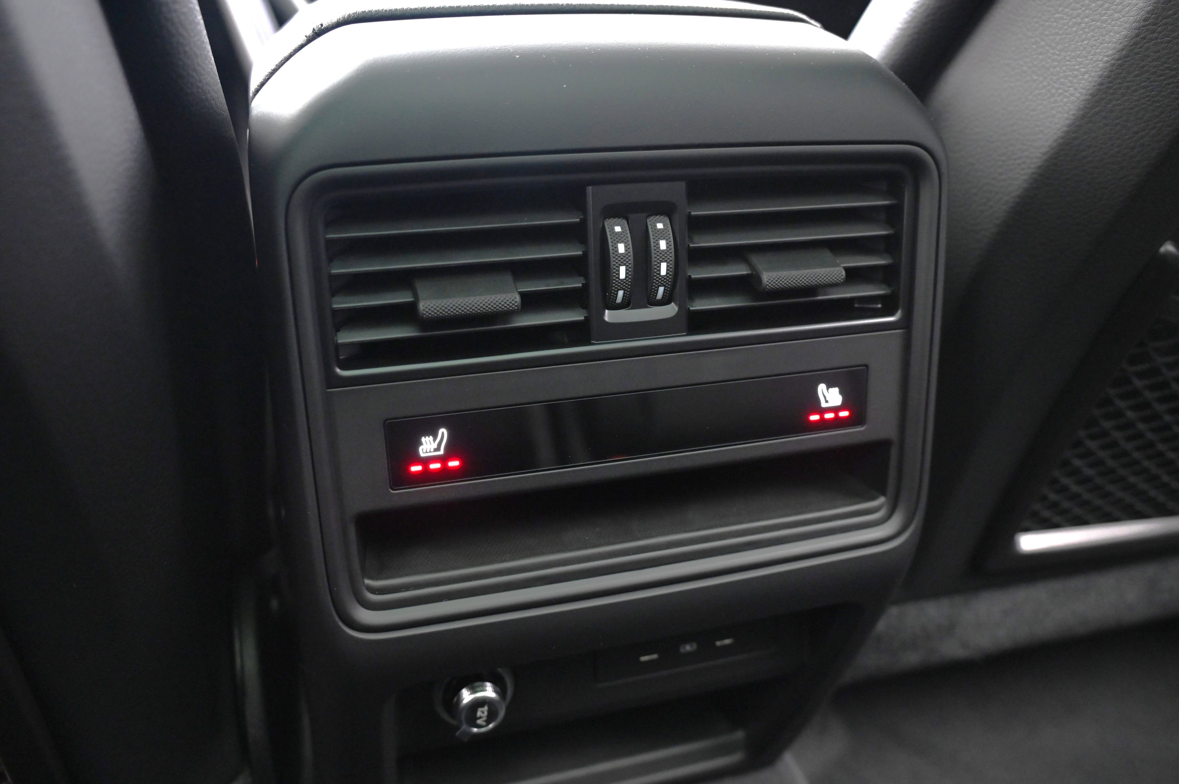 Certified 2025 Porsche Cayenne image 24