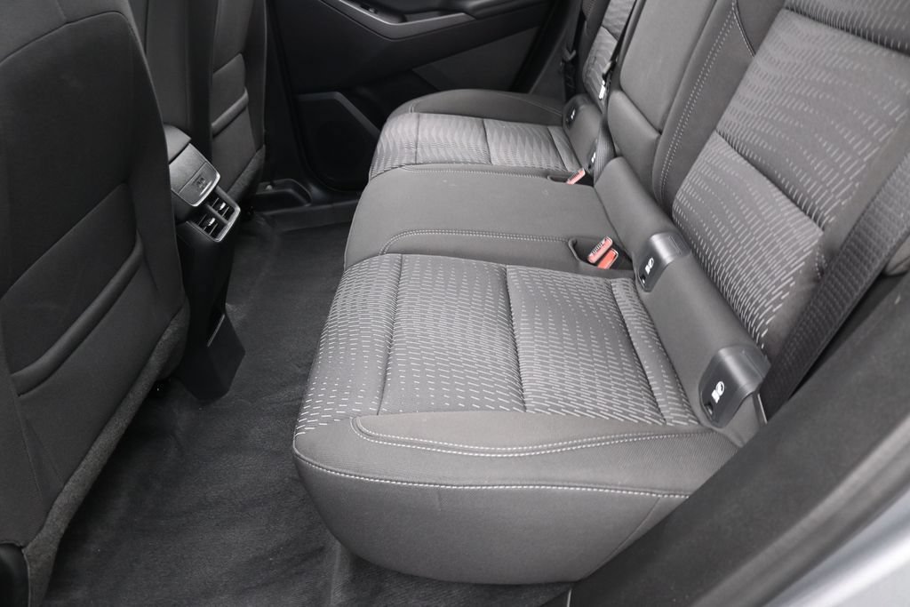 Used 2026 Chevrolet Equinox LT FWD image 31