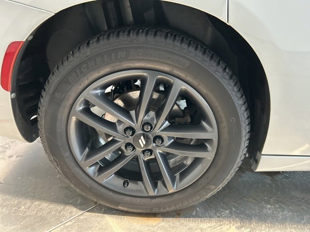 Used 2019 Dodge Charger SXT w/ Plus Group image 18