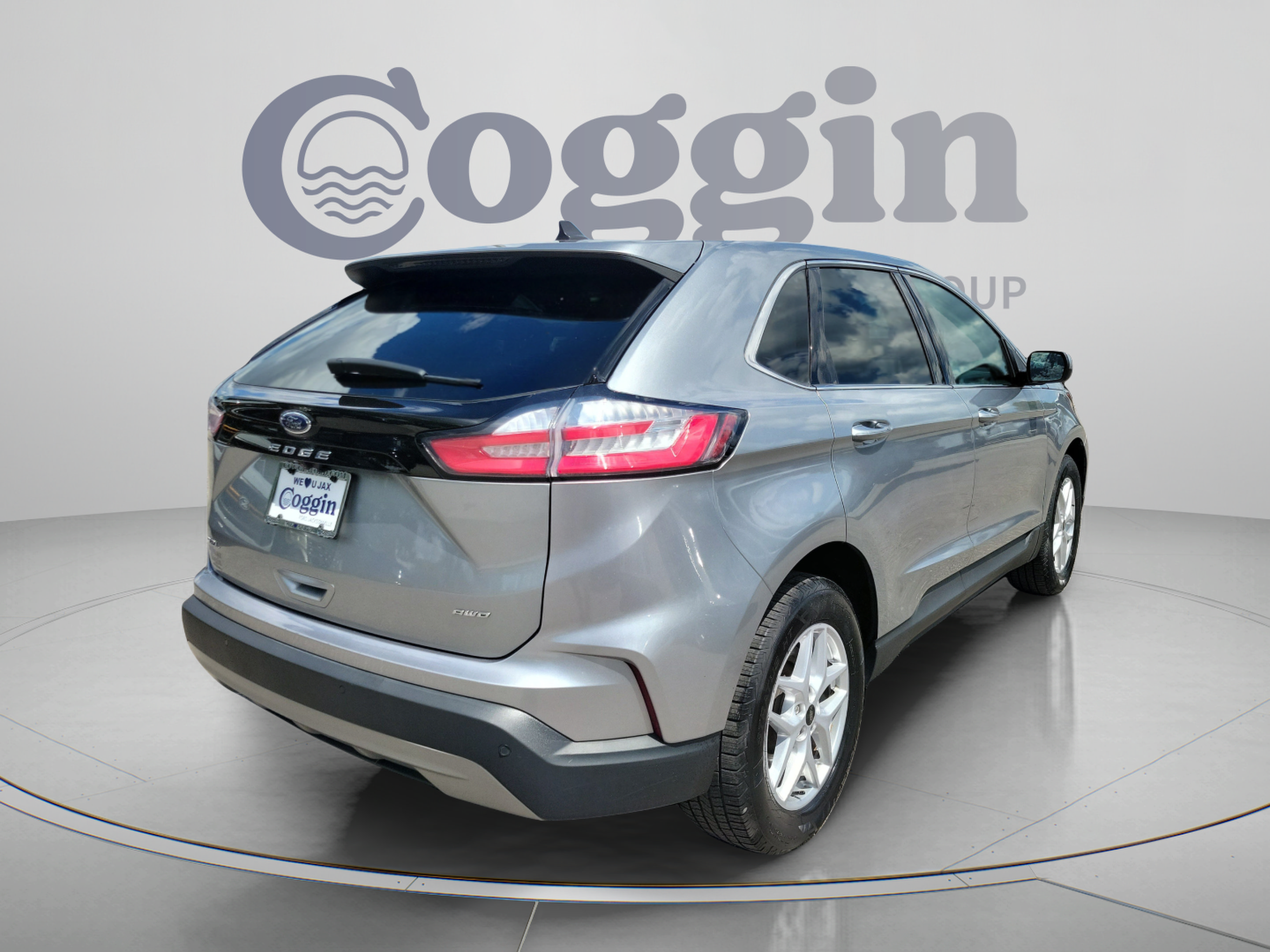 Used 2024 Ford Edge SEL AWD/4WD image 3