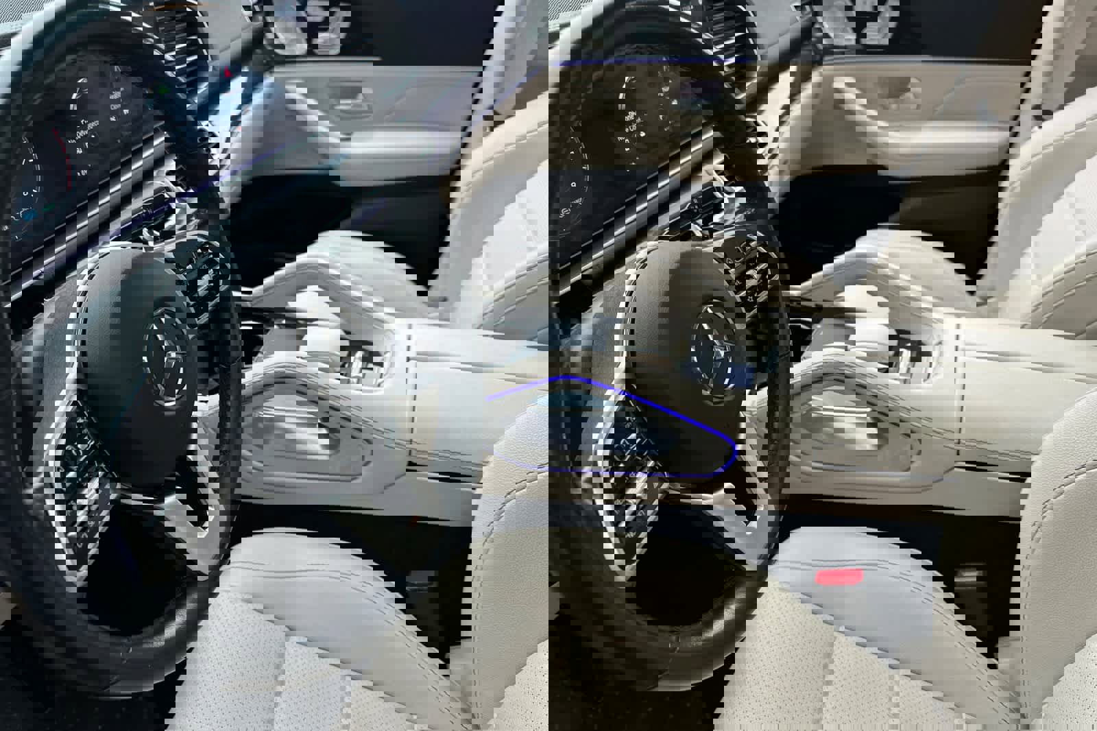 Used 2022 Mercedes-Benz GLS 450 4MATIC image 12