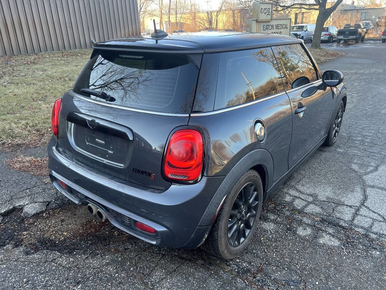 Used 2015 MINI Cooper S image 8