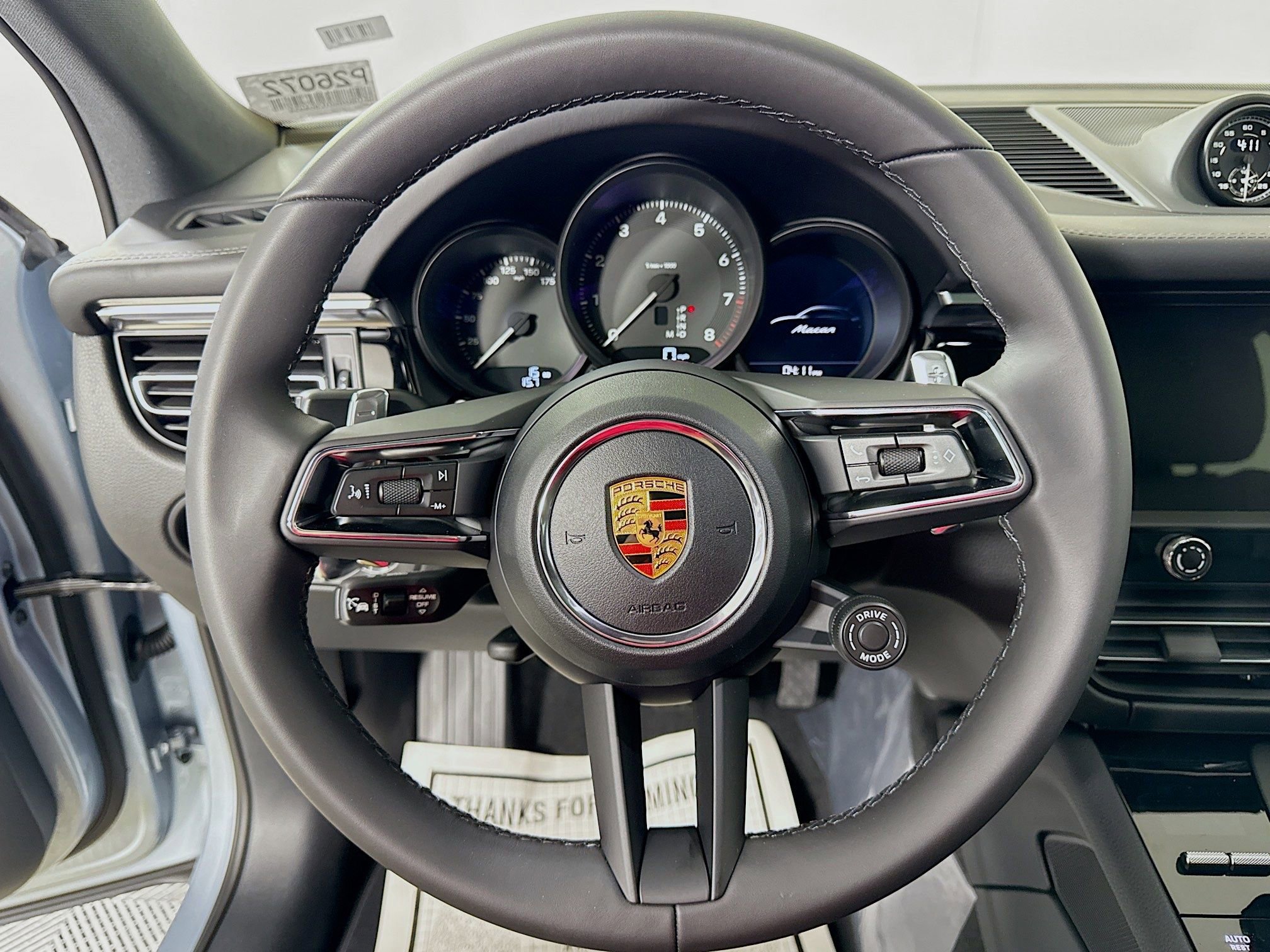 Certified 2026 Porsche Macan image 15