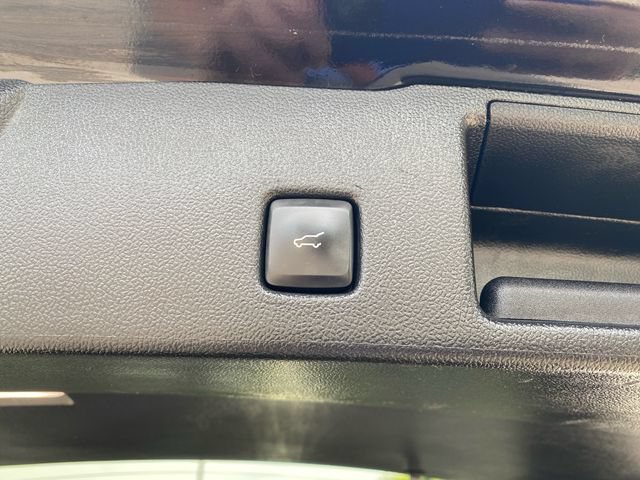 Used 2022 Ford Escape SEL FWD image 33