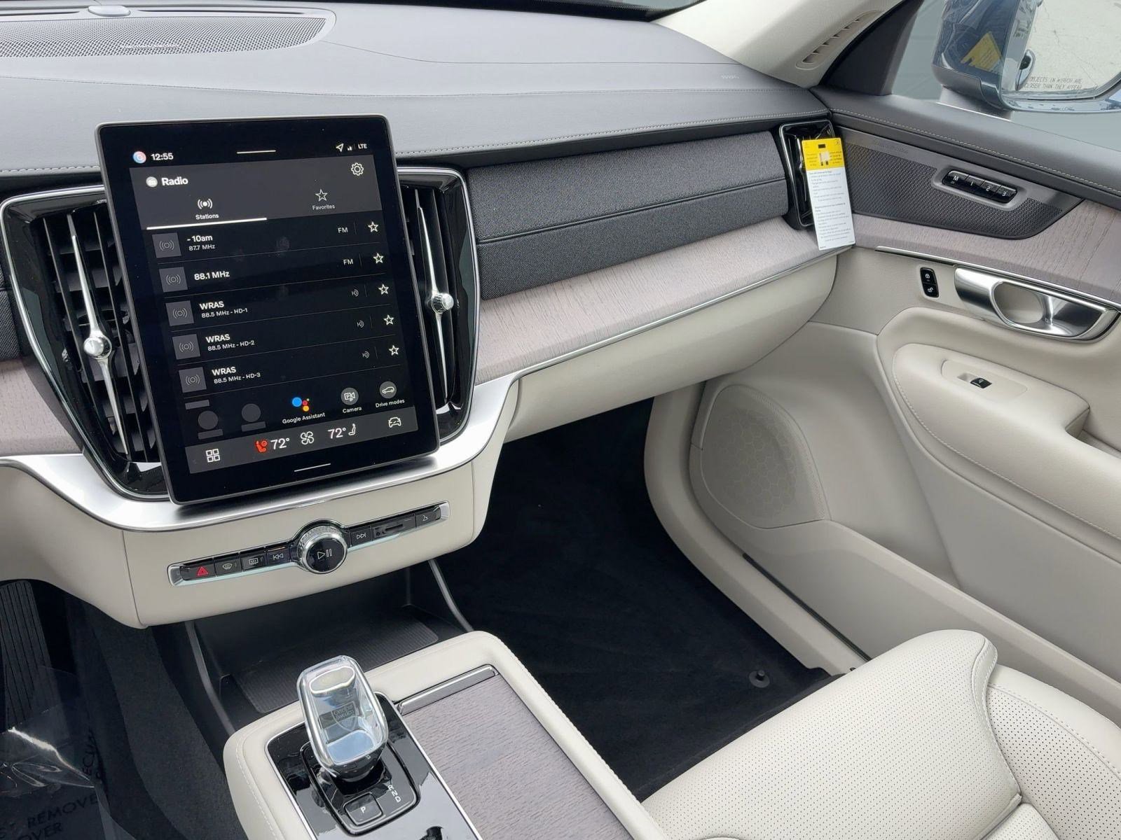 New 2026 Volvo XC90 T8 Ultra w/ Protection Package Premier image 25