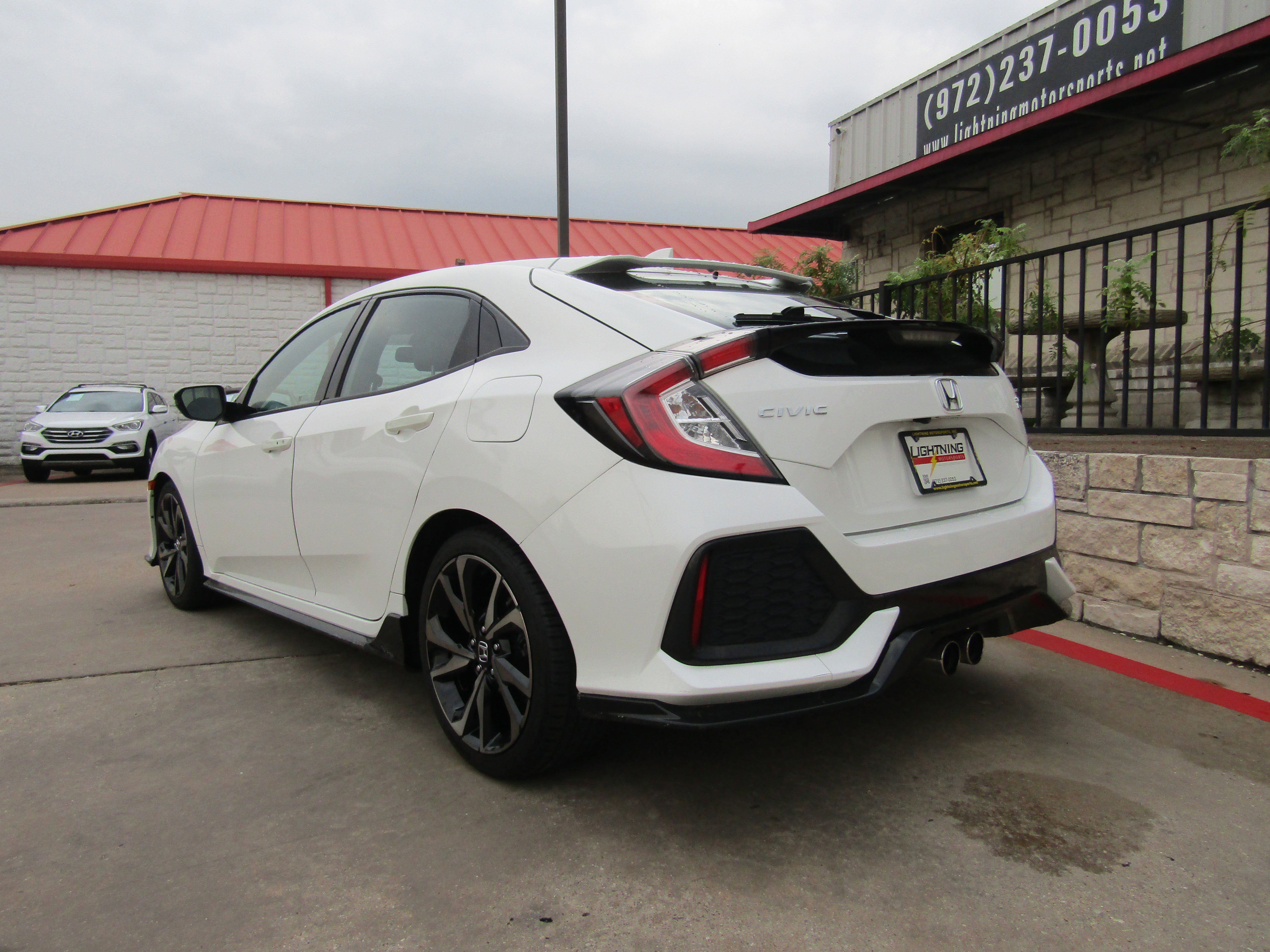 Used 2019 Honda Civic Sport Touring image 3