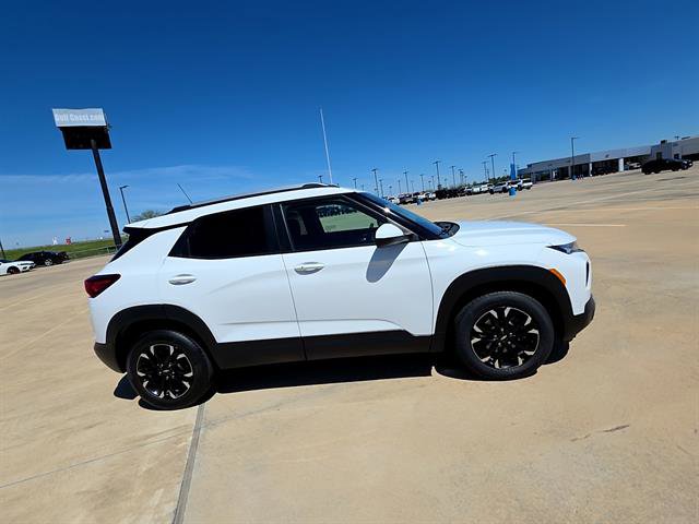 Used 2023 Chevrolet TrailBlazer LT w/ Convenience Package AWD/4WD image 4