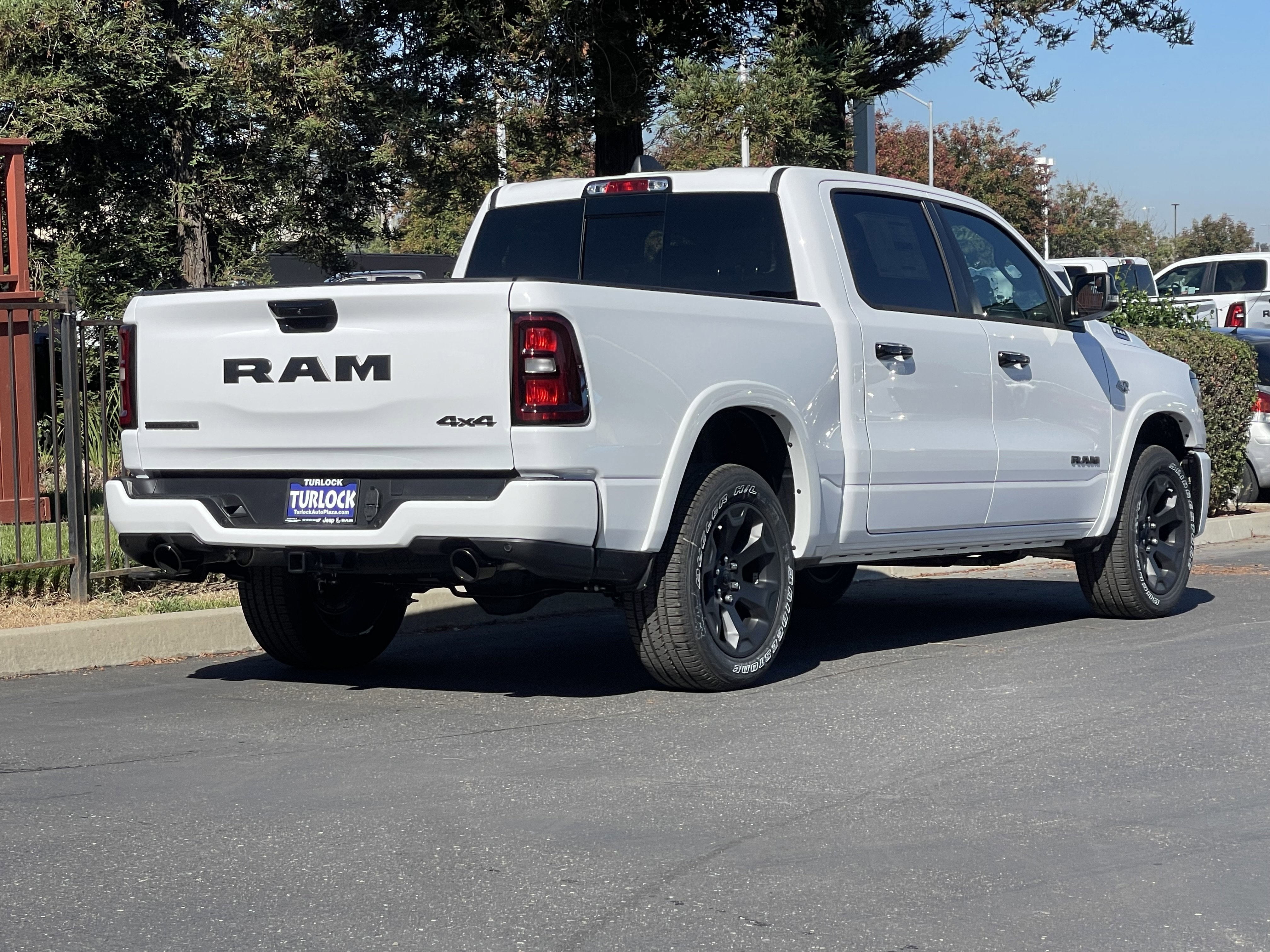 New 2026 RAM 1500 Big Horn AWD/4WD image 9