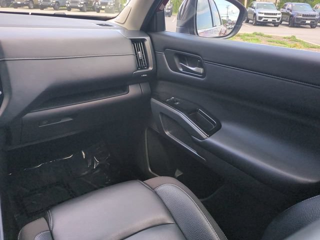 Used 2023 Nissan Pathfinder SL w/ SL Premium Package AWD/4WD image 17