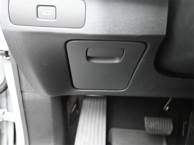 Used 2025 Volvo XC90 B6 Core w/ Protection Package image 16