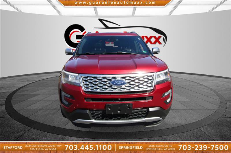 Used 2017 Ford Explorer Platinum image 2