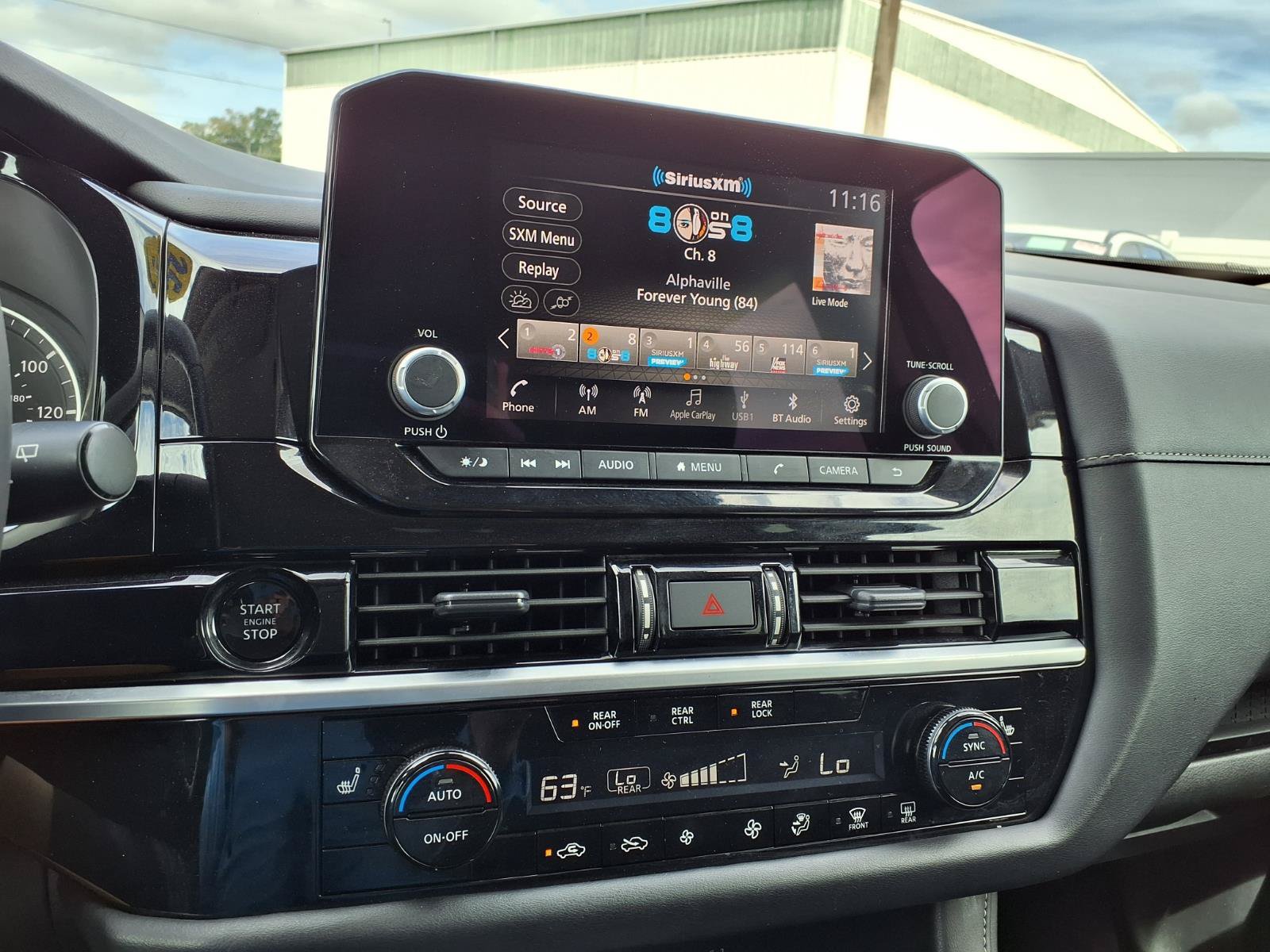 Used 2025 Nissan Pathfinder SV FWD image 25