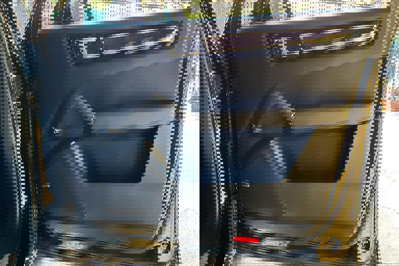 Used 2020 Porsche Cayenne S image 22