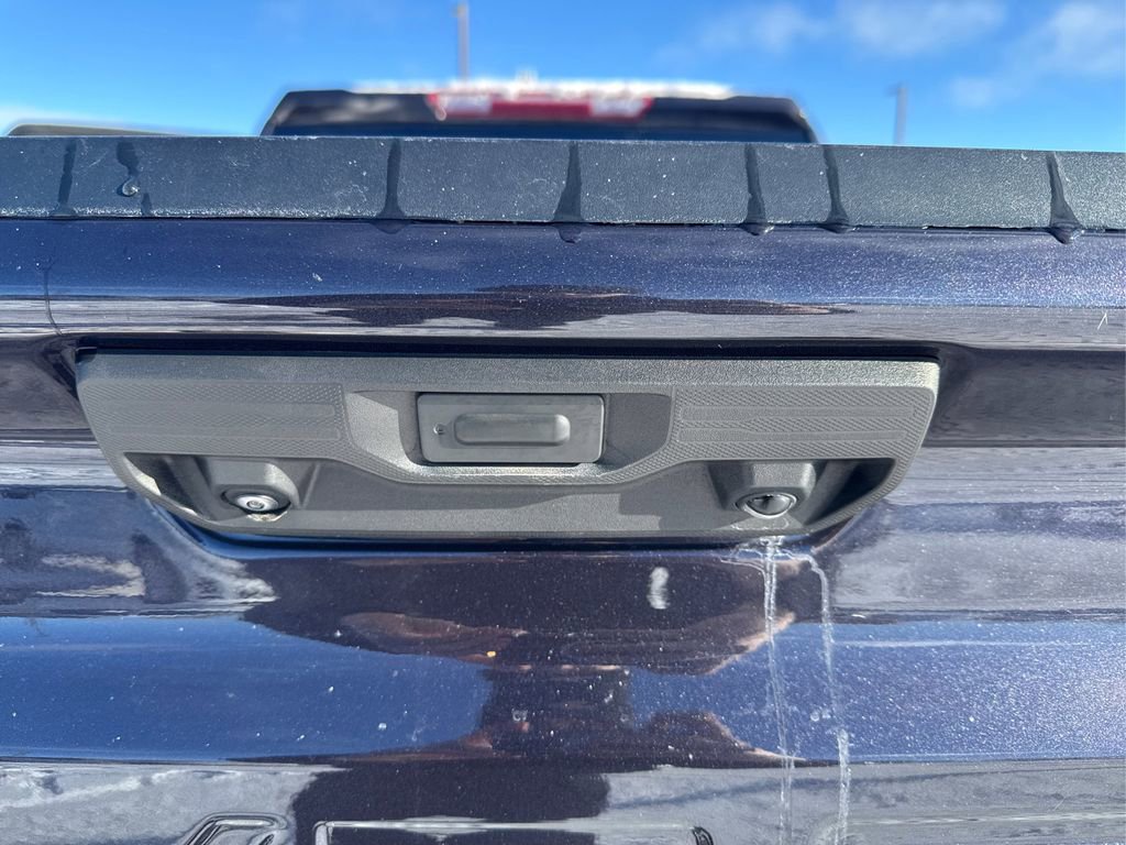 Used 2023 Chevrolet Silverado 1500 LT image 25